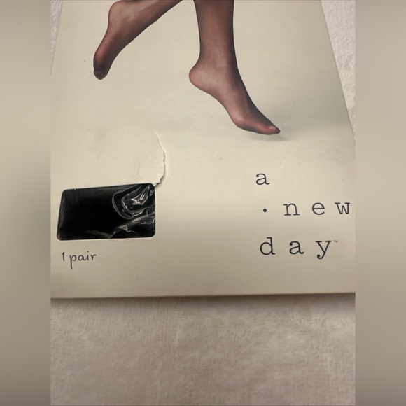 A New Day Sheer Hosiery Black tigths Size Small Medium S/M 1 Pair - Picture 4 of 5